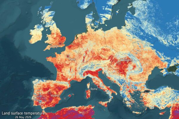Hot surfaces during Europe s heatwave seen by Sentinel 3 2048×1536 1