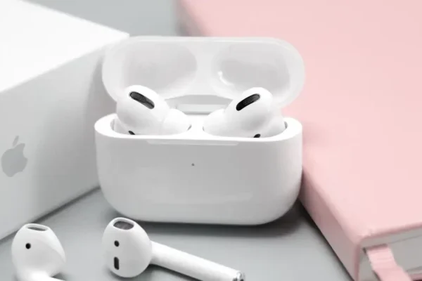 Airpods pro 640×400 1