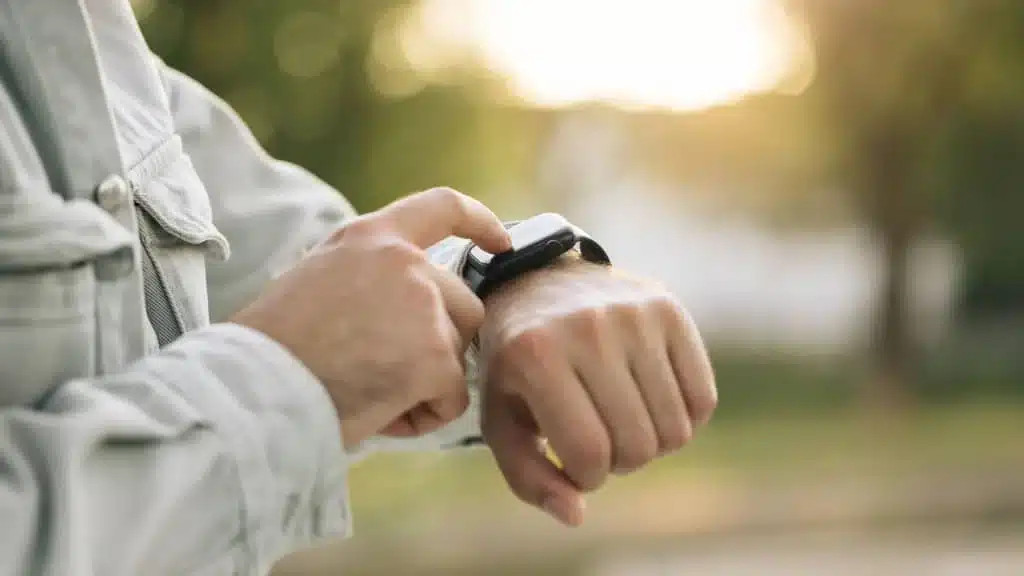 Destaque Pessoa usando Apple Watch 1 1024×576 1