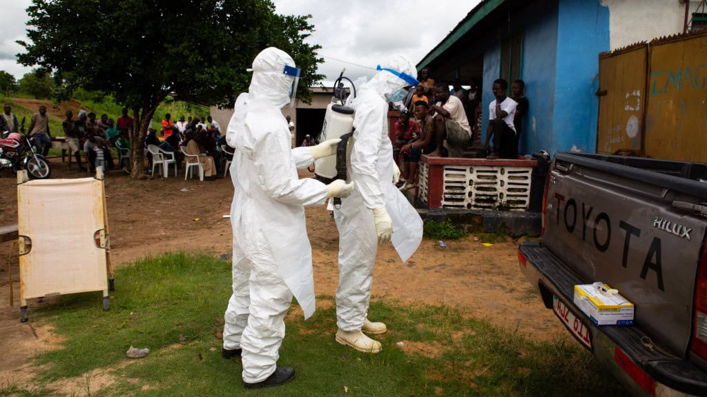 Destaque Profissionais da saude enfrentando Ebola 1024×576 1