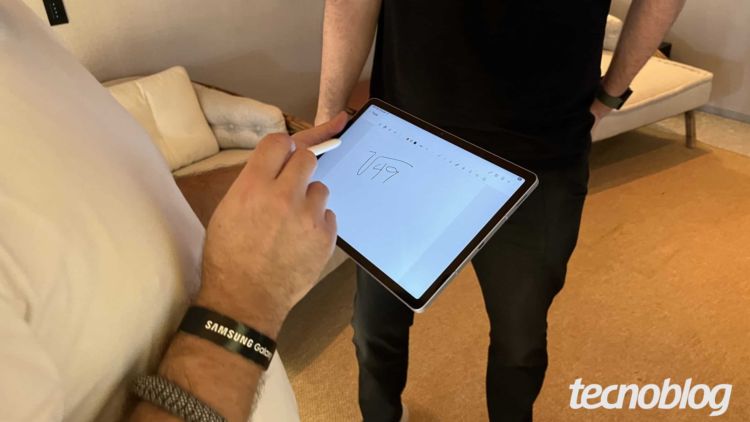 Galaxy Tab S10 FE solucionador matematico