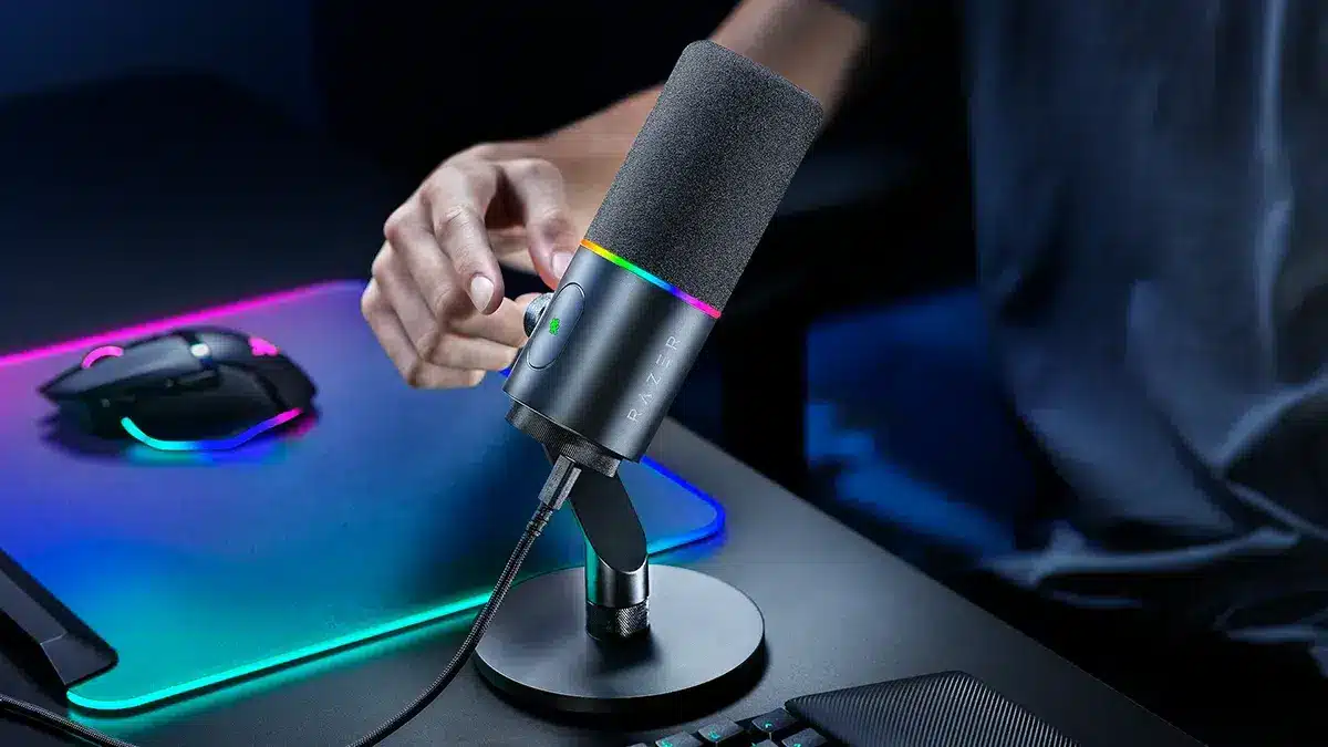 Razer Seiren V3 Pro 5