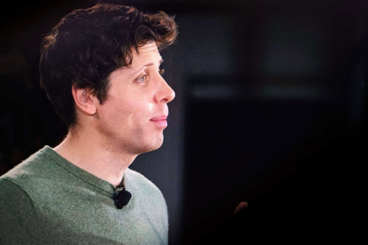 Sam Altman FotoField scaled 1
