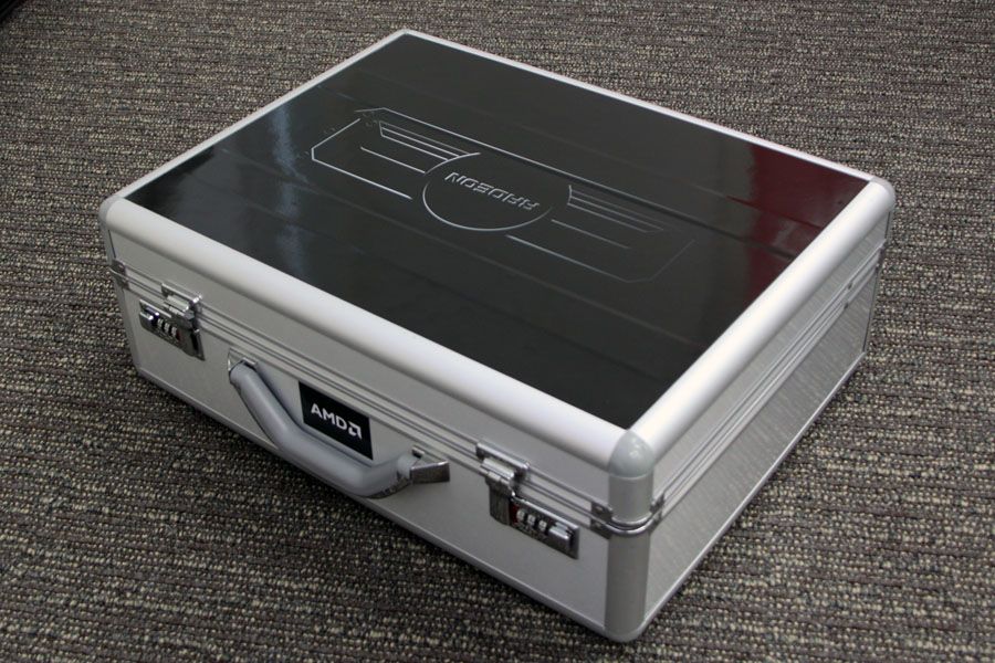 Amd radeon r9 295×2 briefcase 7
