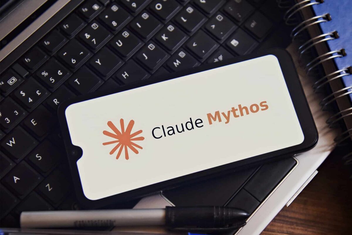 Claude mythos 2048×1382 1