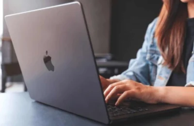 Mulher macbook 2048×1152 1