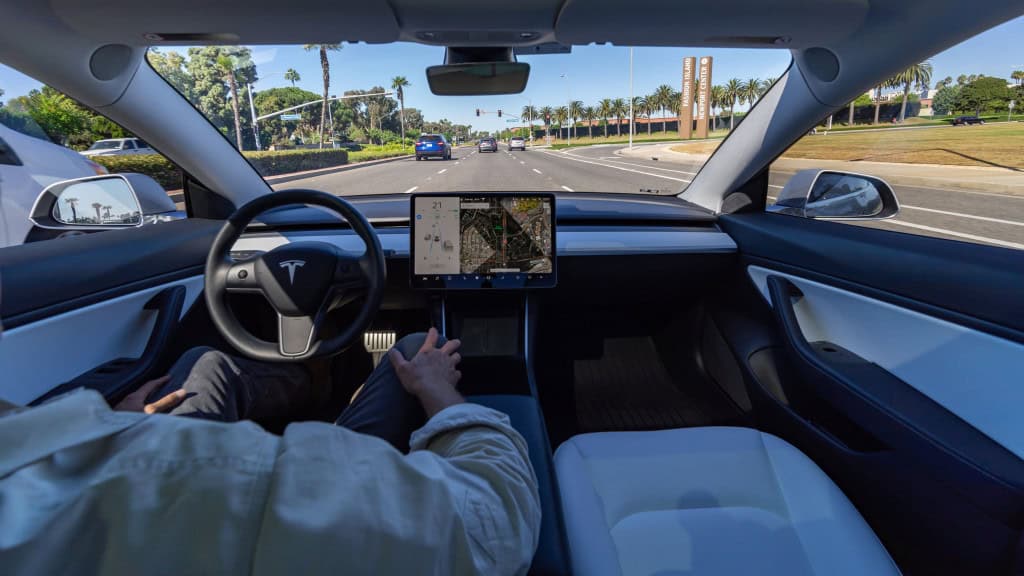 Destaque Tesla FSD 1024×576 1
