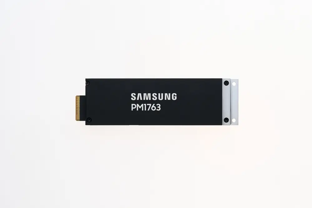 Samsung Semiconductors Mass Production PM1763 SSD Main1