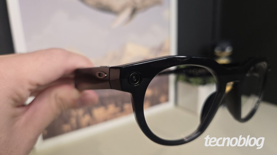 Meta oakley hstn 3 edited 1060×596 1