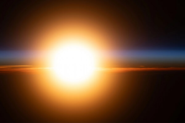 Nascer do sol fotografado por um astronauta direto da estacao espacial internacional scaled 1